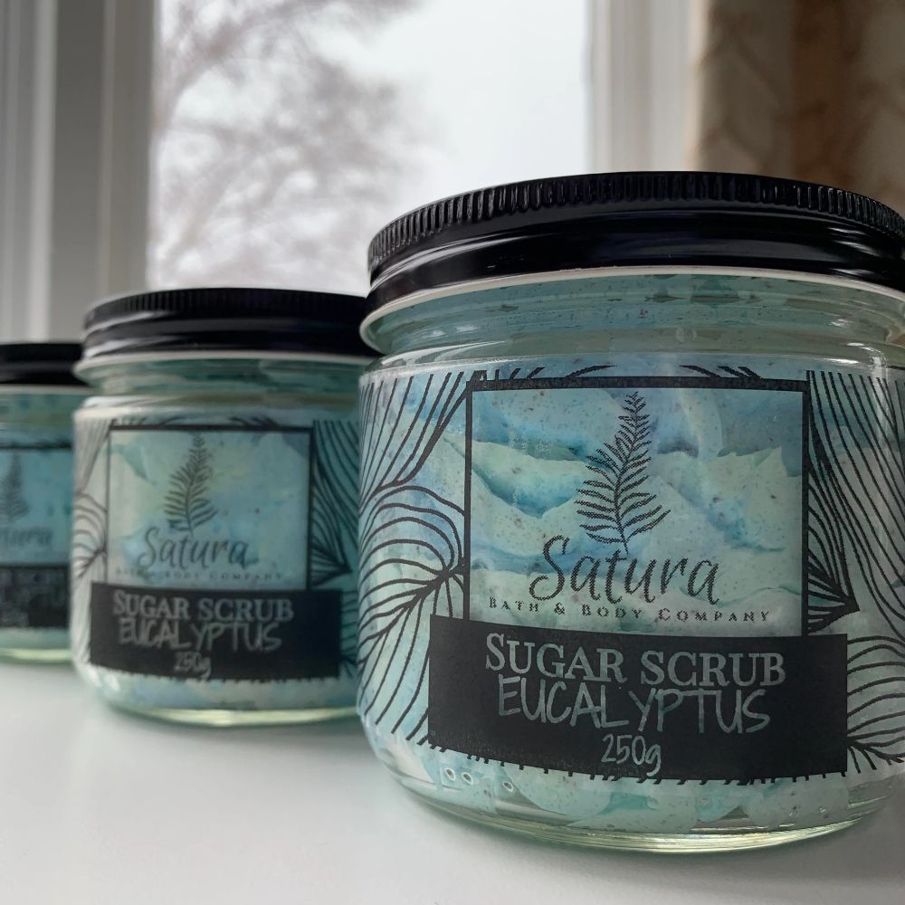 Sugar Scrub - Satura - Eucalyptus - 250 g Sugar Scrub - Satura - Eucalyptus - 250 g