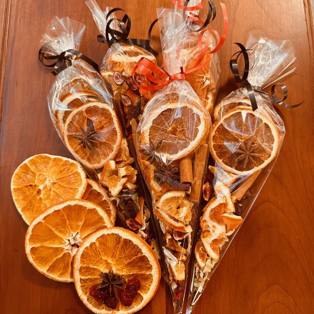 Festive Simmer Pot Cones - Pack of 7